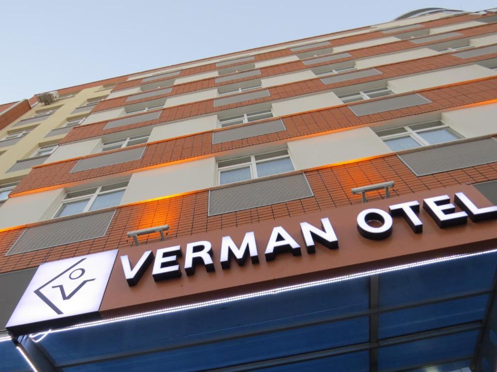 Verman Hotel เอสเกซีเฮียร์ ภายนอก รูปภาพ